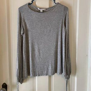 Casual women's long sleeve shirt
